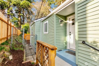 3110 11th Street , Bremerton, WA 98312 - Photo 4