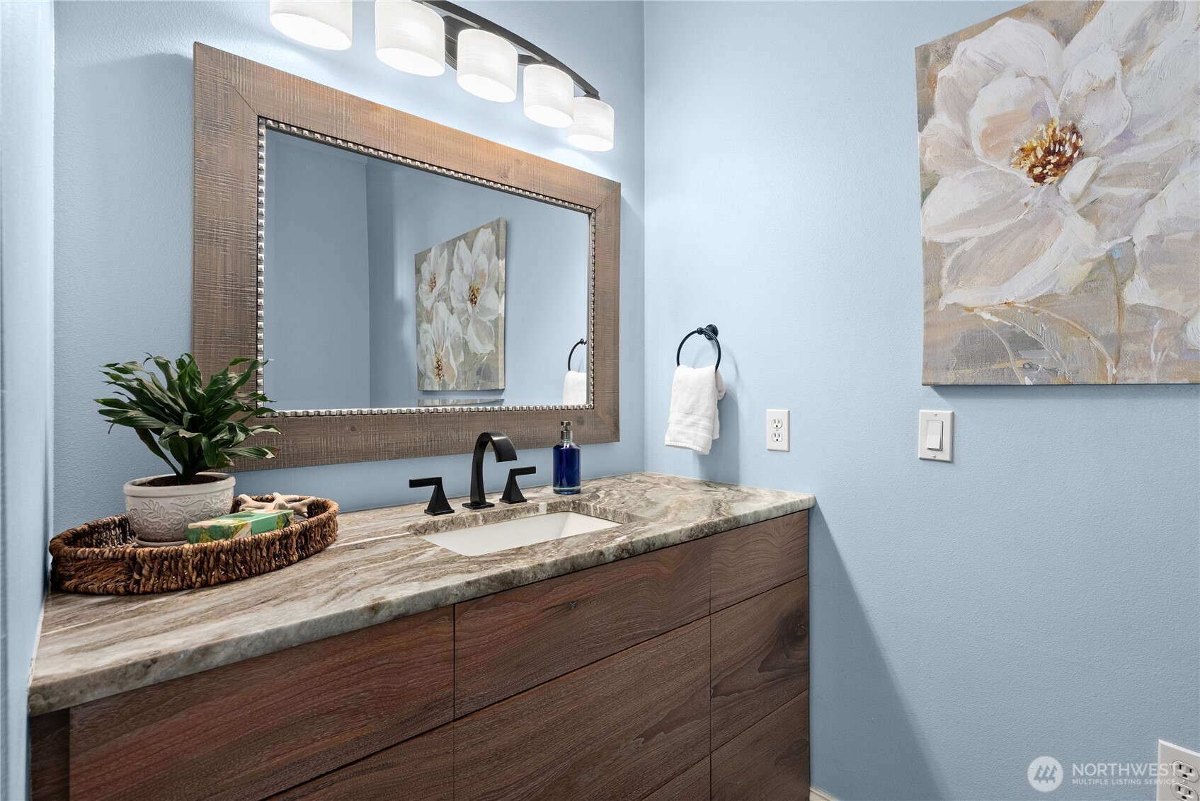 601 Shine Road , Port Ludlow, WA 98365