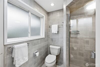 13635 SE 43rd Street , Bellevue, WA 98006 - Photo 19