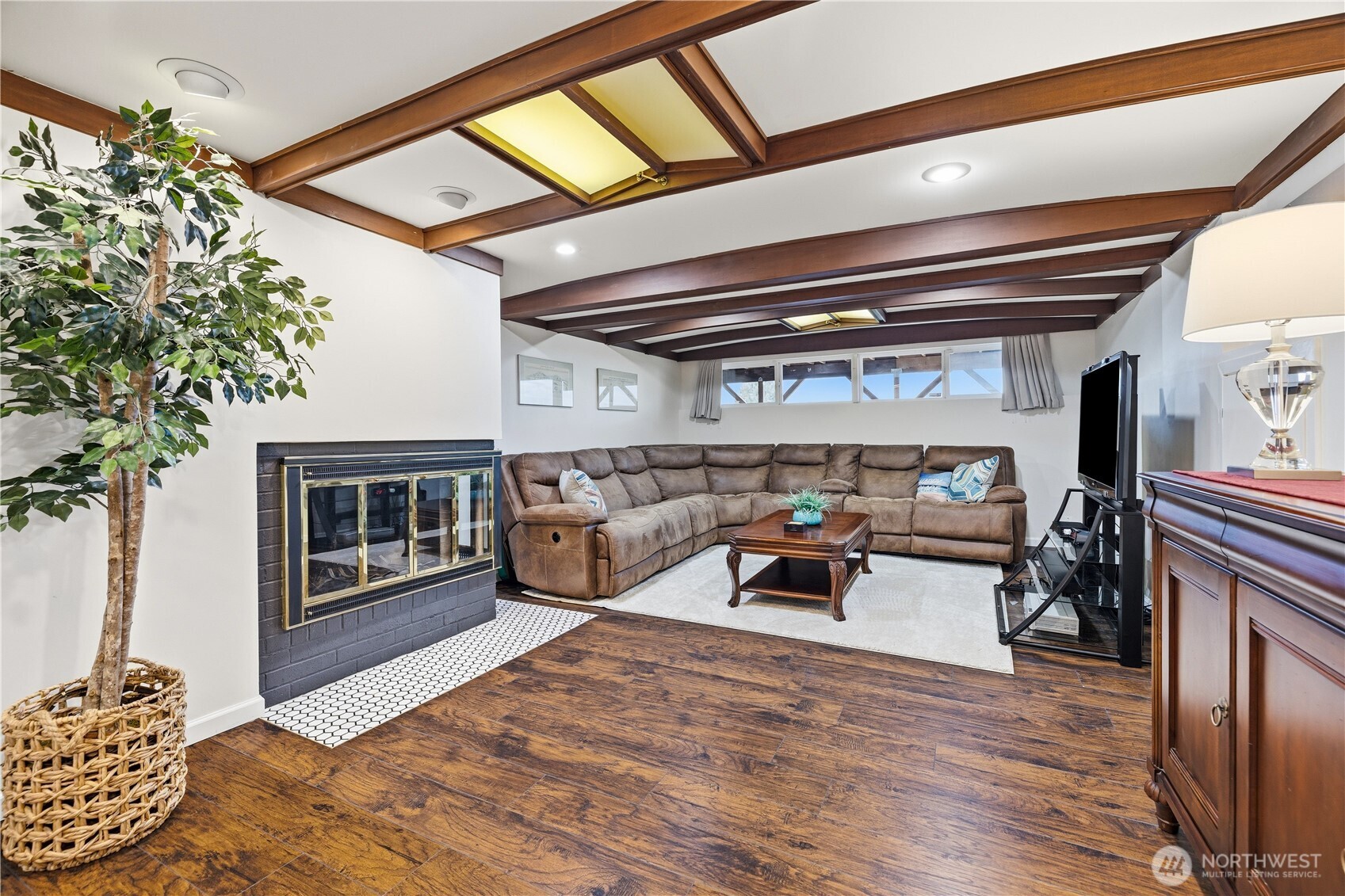 13635 SE 43rd Street , Bellevue, WA 98006