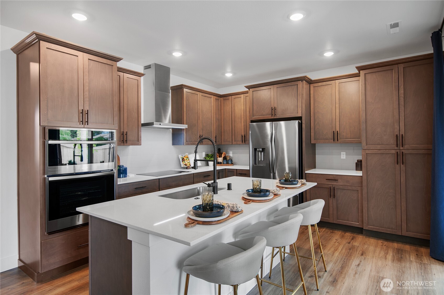 542 Silver Frost Drive , Sequim, WA 98382