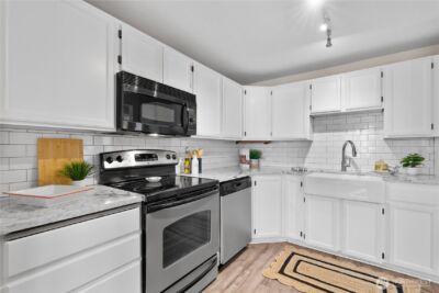 8720 Phinney Avenue #11, Seattle, WA 98103 - Photo 10