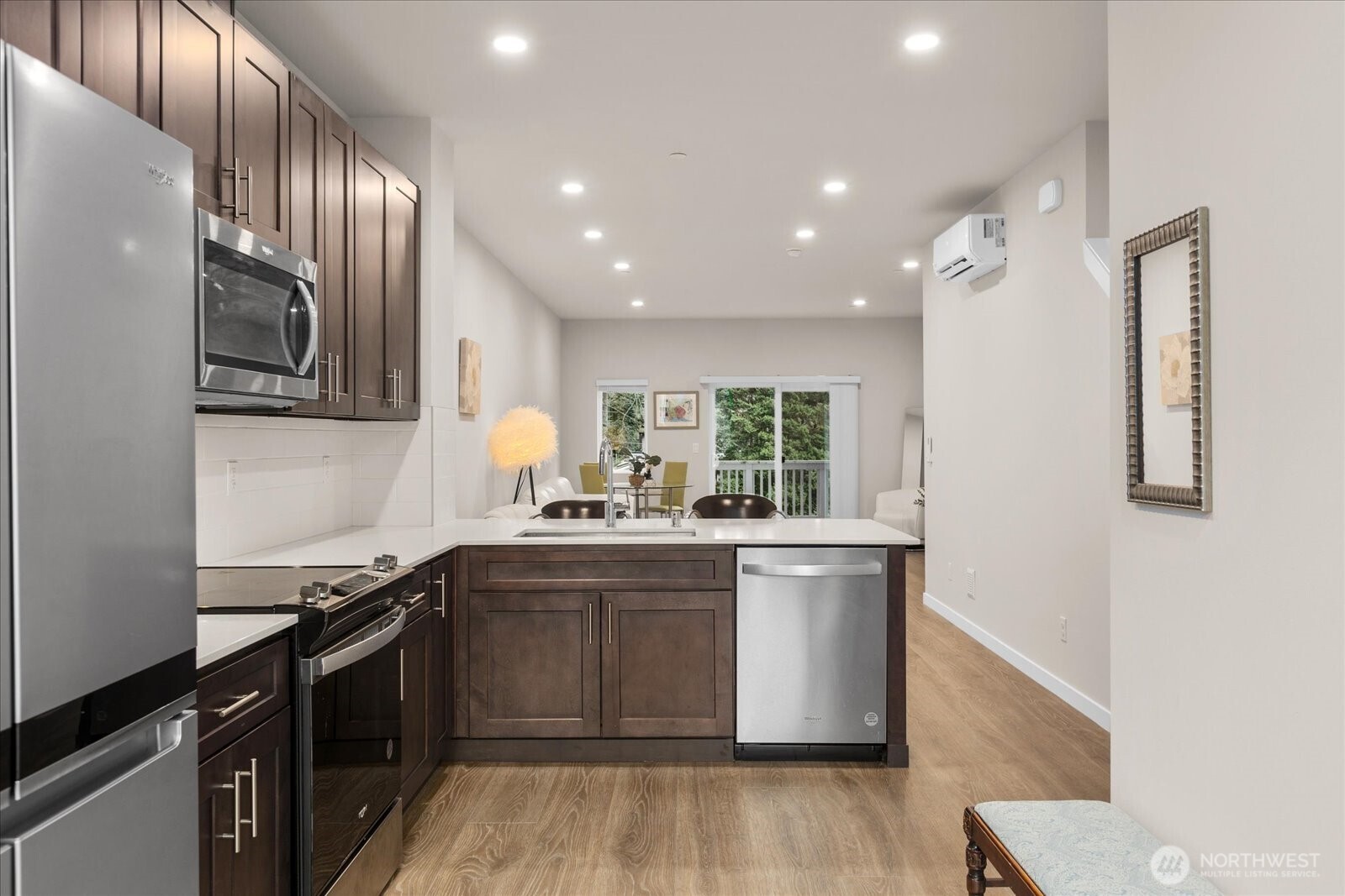 23413 Edmonds Way #A2, Edmonds, WA 98026