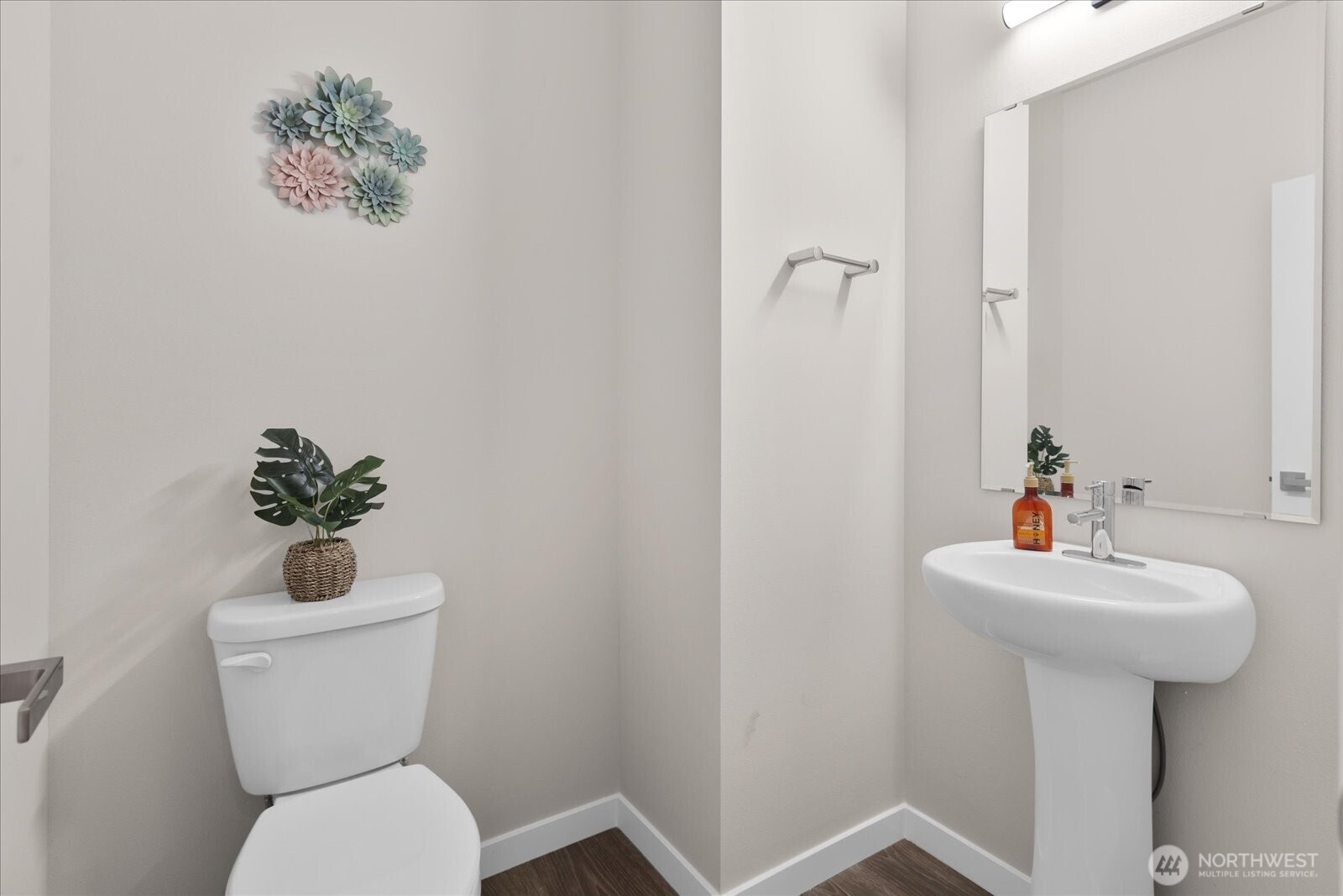 23413 Edmonds Way #A2, Edmonds, WA 98026