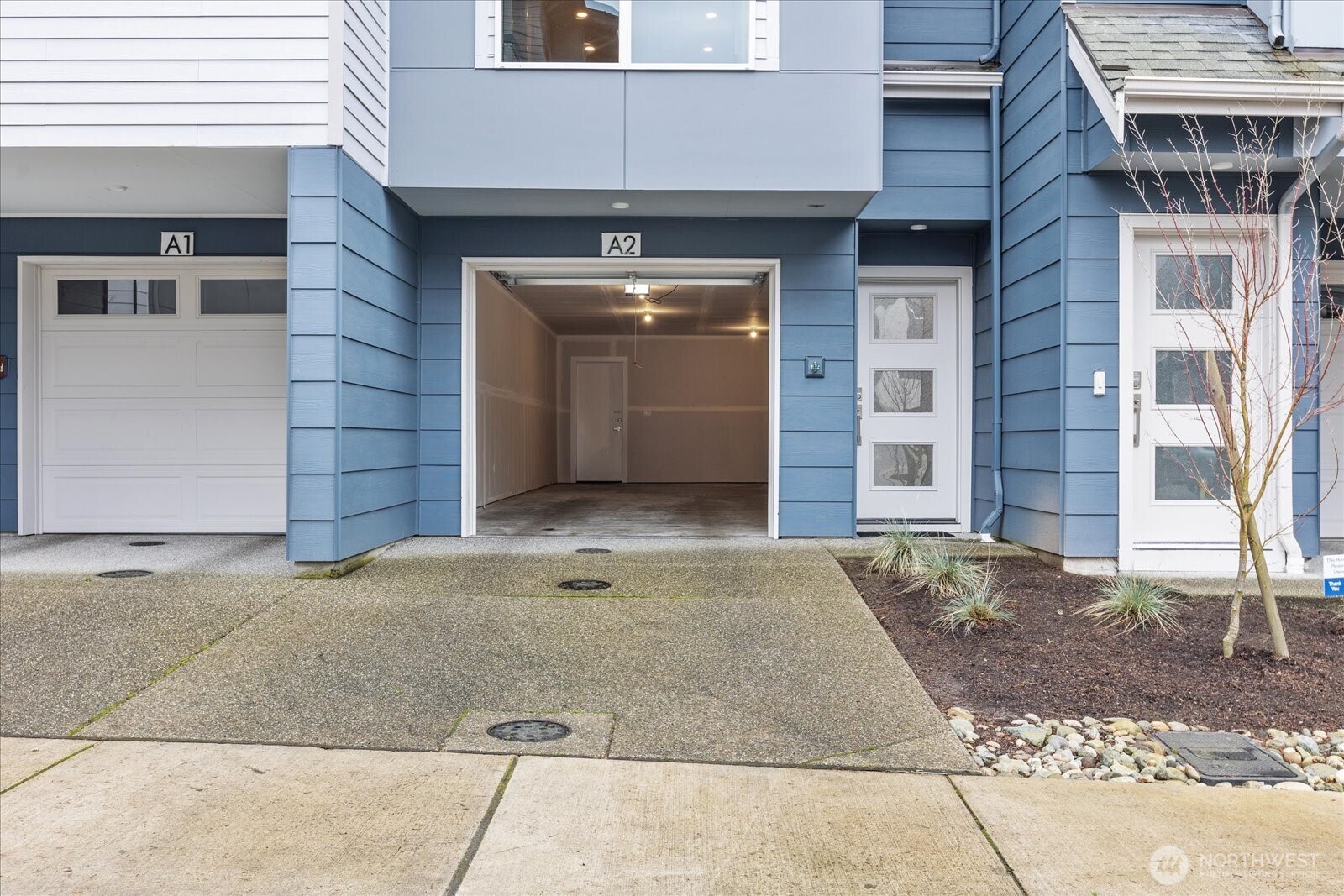 23413 Edmonds Way #A2, Edmonds, WA 98026