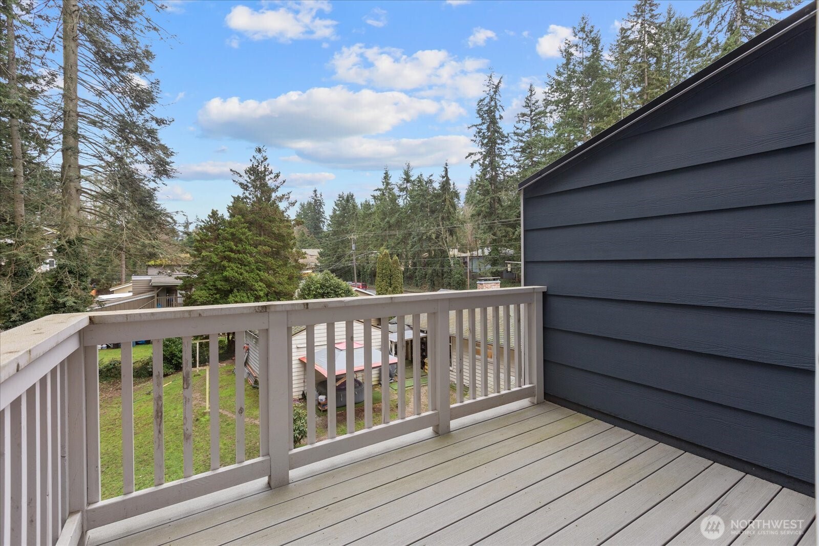 23413 Edmonds Way #A2, Edmonds, WA 98026