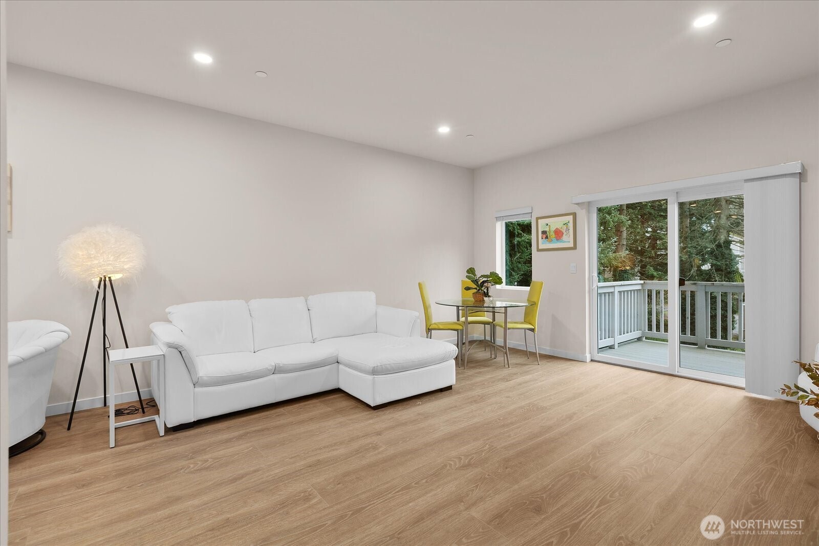 23413 Edmonds Way #A2, Edmonds, WA 98026