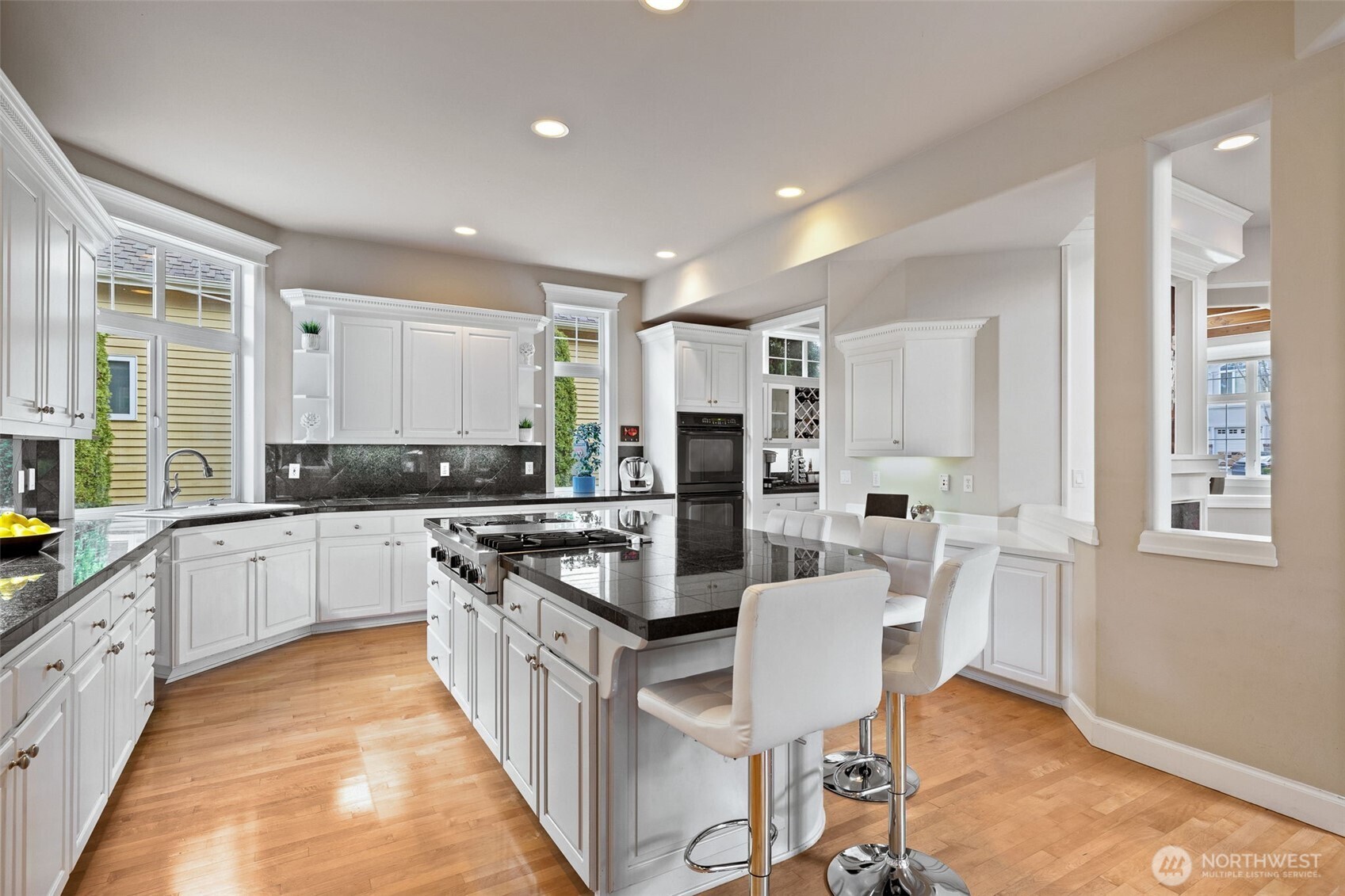 20614 NE 28th Court , Sammamish, WA 98074