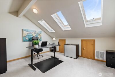 20614 NE 28th Court , Sammamish, WA 98074 - Photo 33