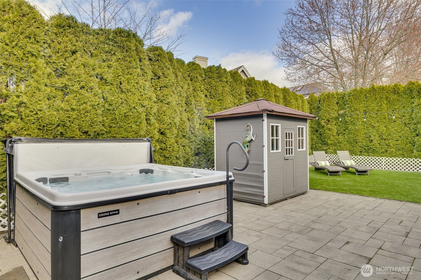 20614 NE 28th Court , Sammamish, WA 98074