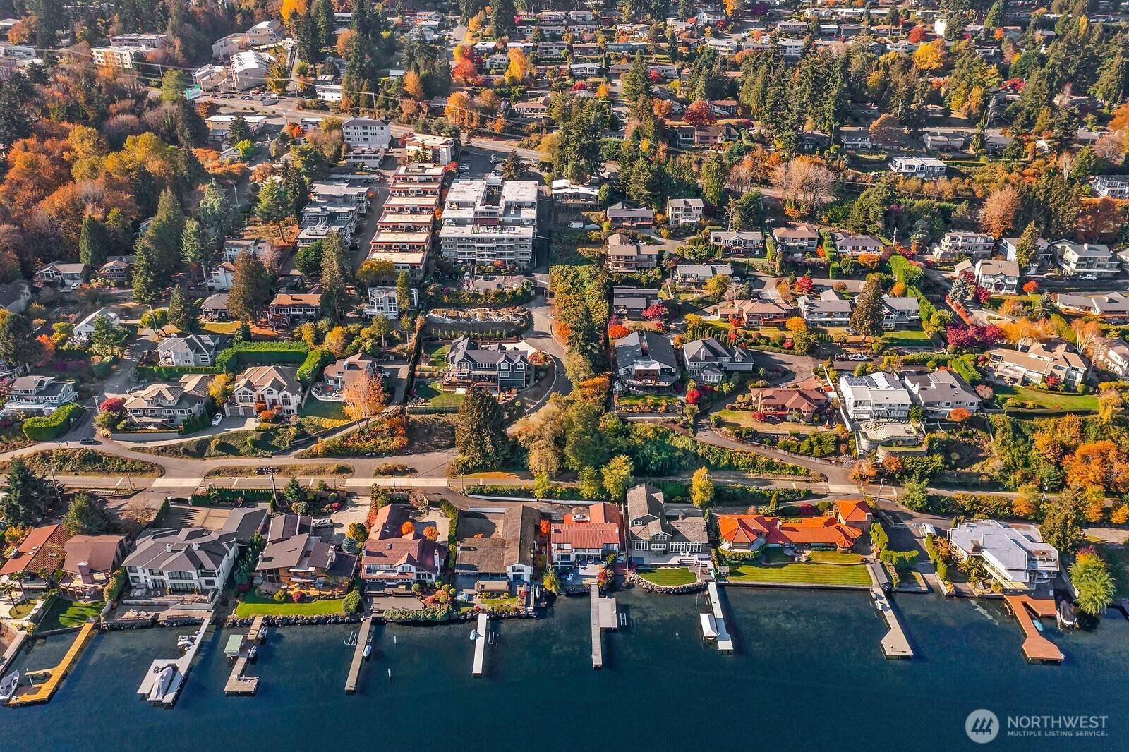 15531 Lake Shore Boulevard , Lake Forest Park, WA 98155