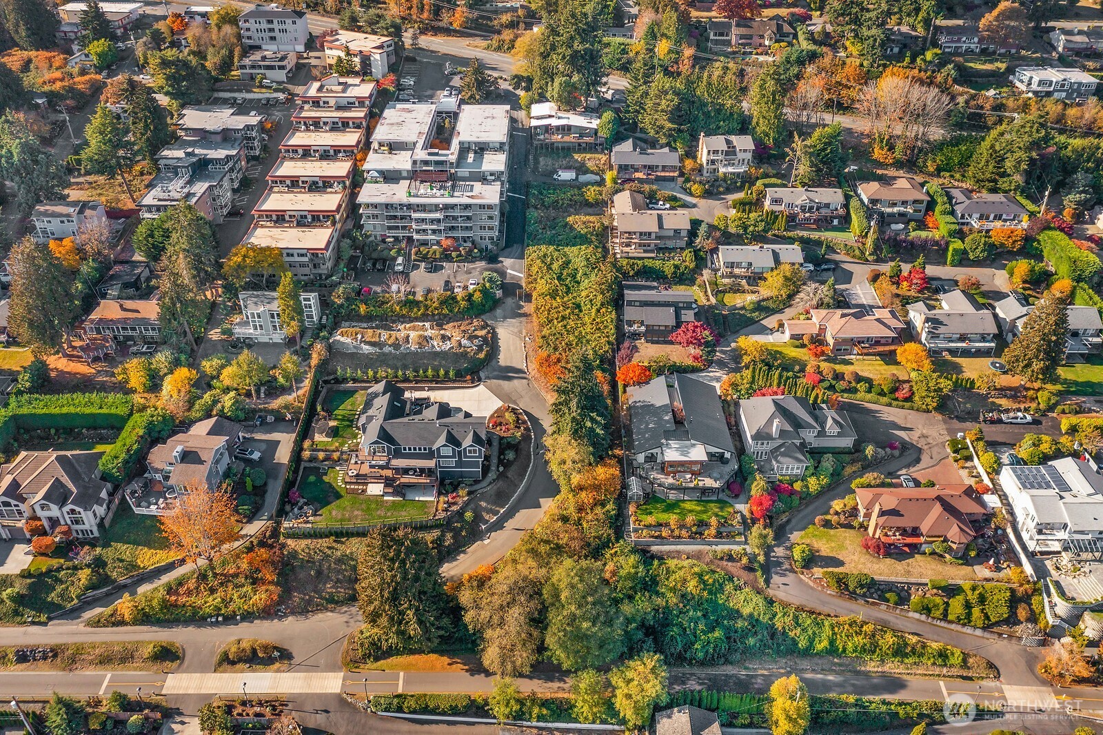 15531 Lake Shore Boulevard , Lake Forest Park, WA 98155