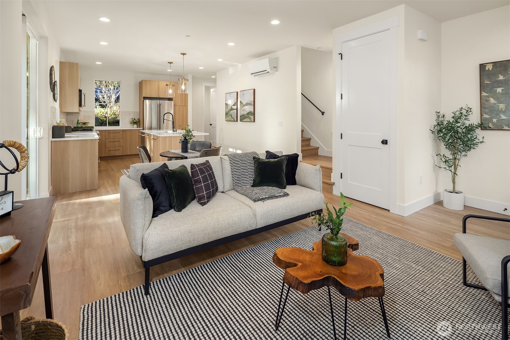 11810 NE 103rd Place , Kirkland, WA 98033