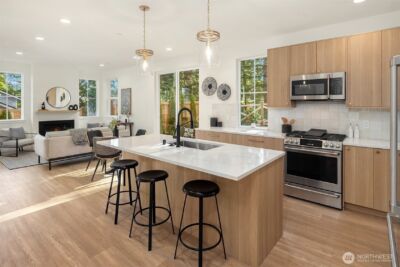 11810 NE 103rd Place , Kirkland, WA 98033 - Photo 9