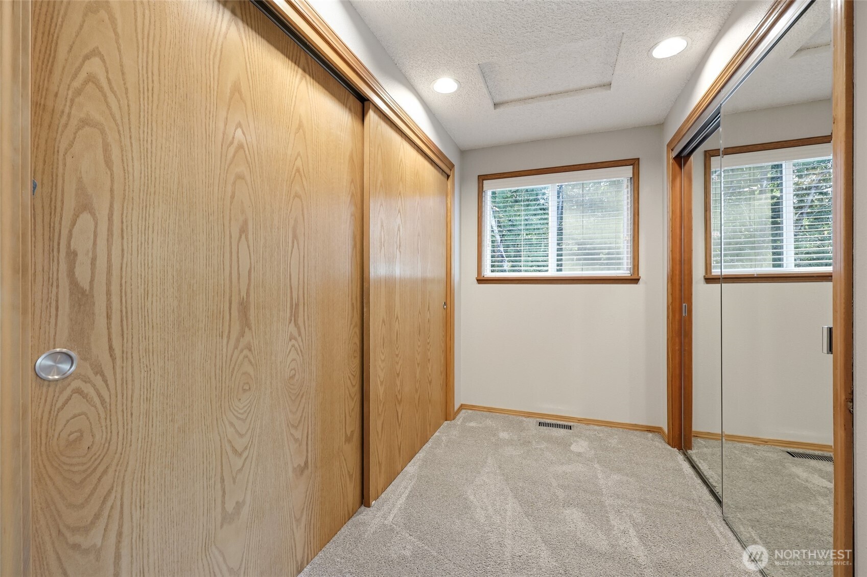 22534 SE 304th Place , Black Diamond, WA 98010