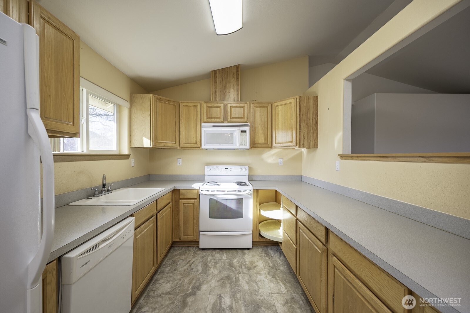 1351 E Yost Circle , Moses Lake, WA 98837