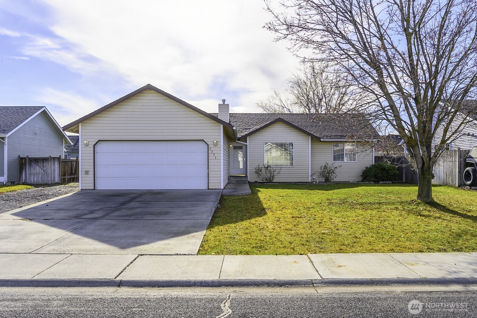 1351 E Yost Circle , Moses Lake, WA 98837
