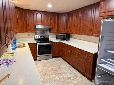 8712 Wildwood Avenue SW, Lakewood, WA 98498 - Photo 5