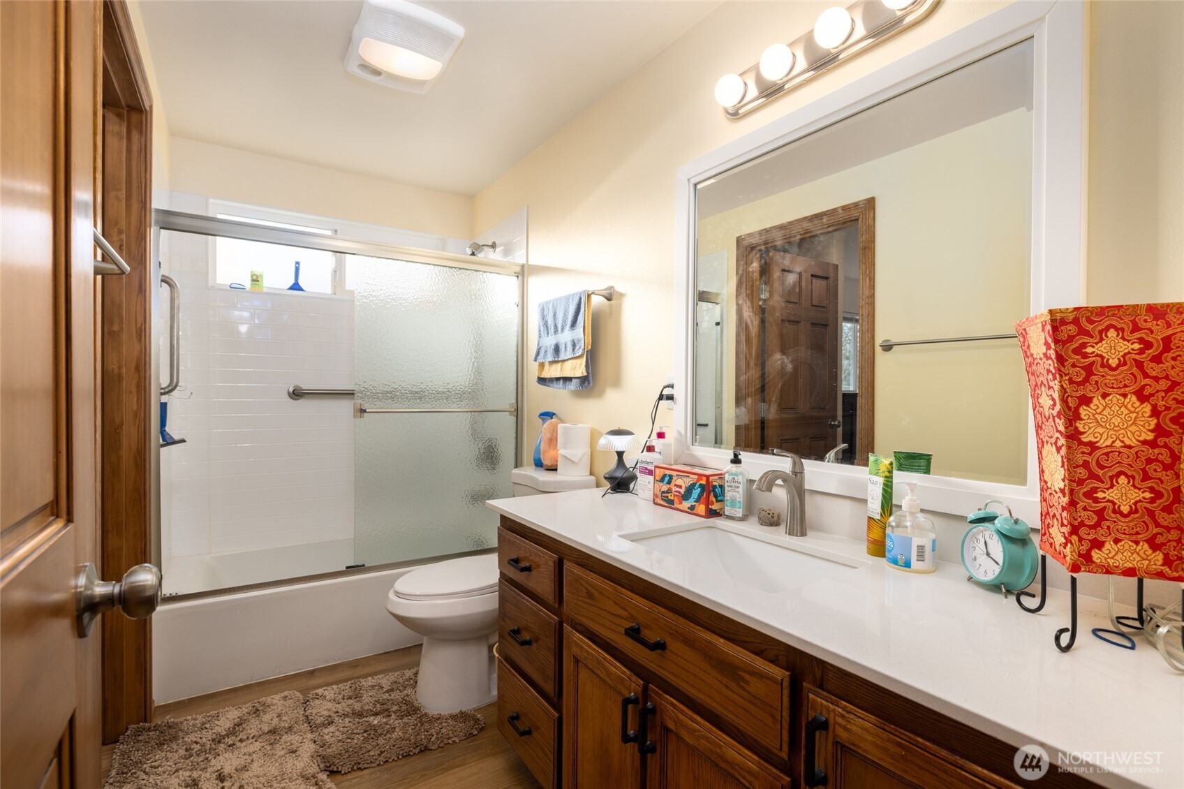 2012 E Belair Drive , Mount Vernon, WA 98273