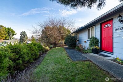 2012 E Belair Drive , Mount Vernon, WA 98273 - Photo 2