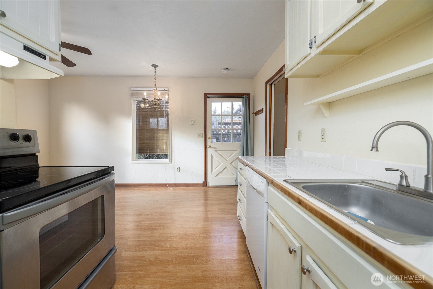 2012 E Belair Drive , Mount Vernon, WA 98273