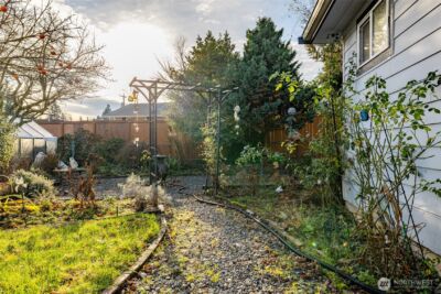 2012 E Belair Drive , Mount Vernon, WA 98273 - Photo 32