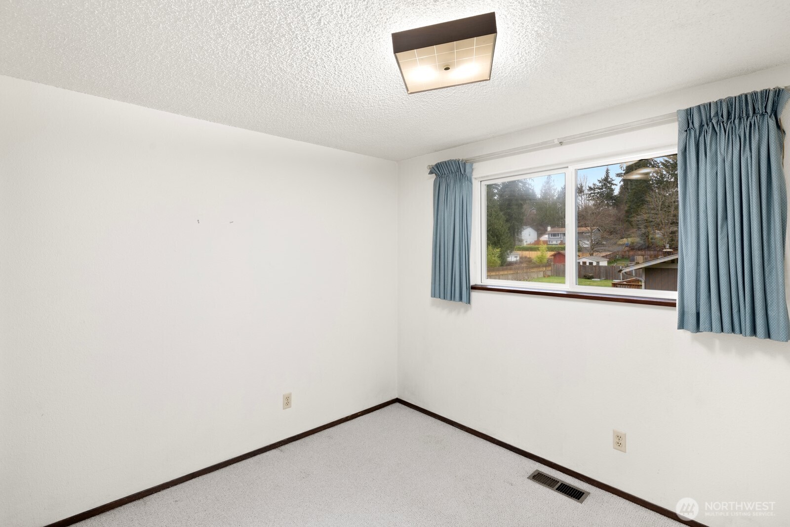 8320 121st Street E, Puyallup, WA 98373