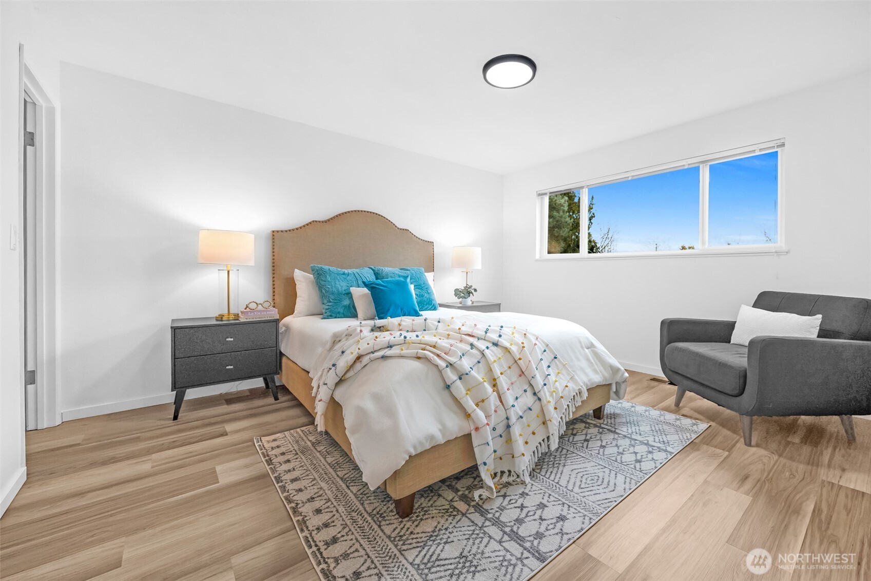 19332 53rd Avenue NE, Lake Forest Park, WA 98155