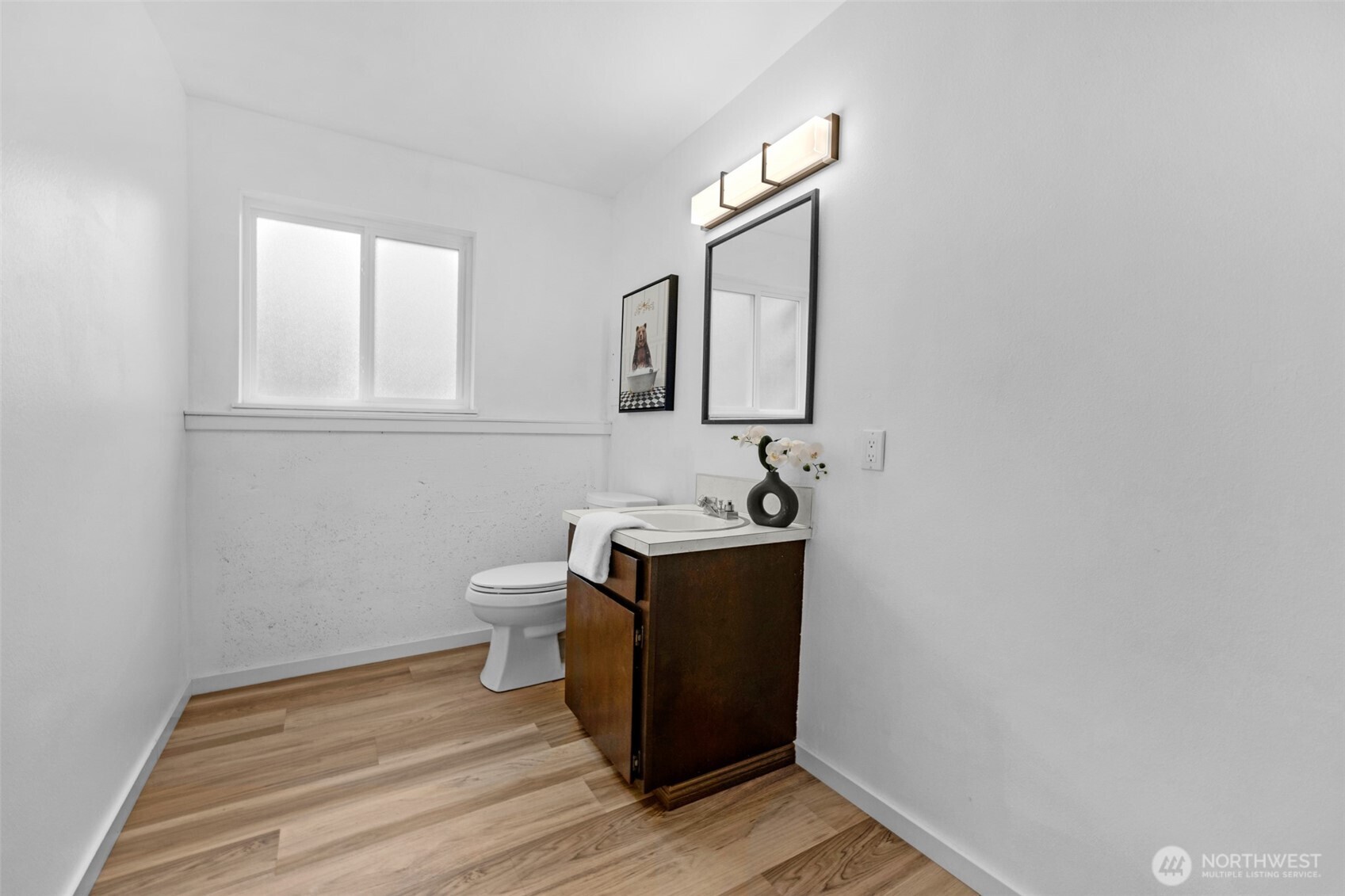 19332 53rd Avenue NE, Lake Forest Park, WA 98155