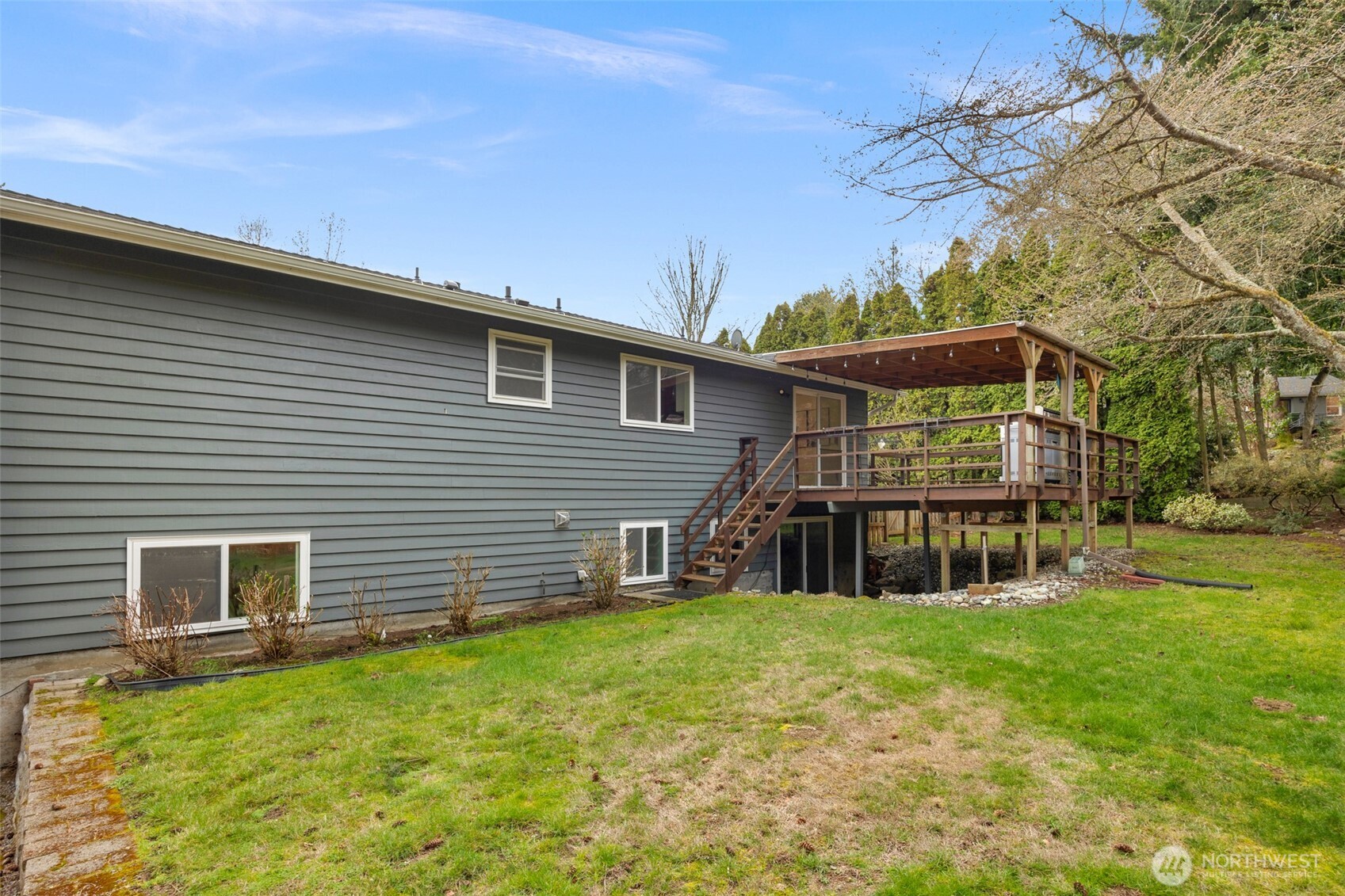 19332 53rd Avenue NE, Lake Forest Park, WA 98155