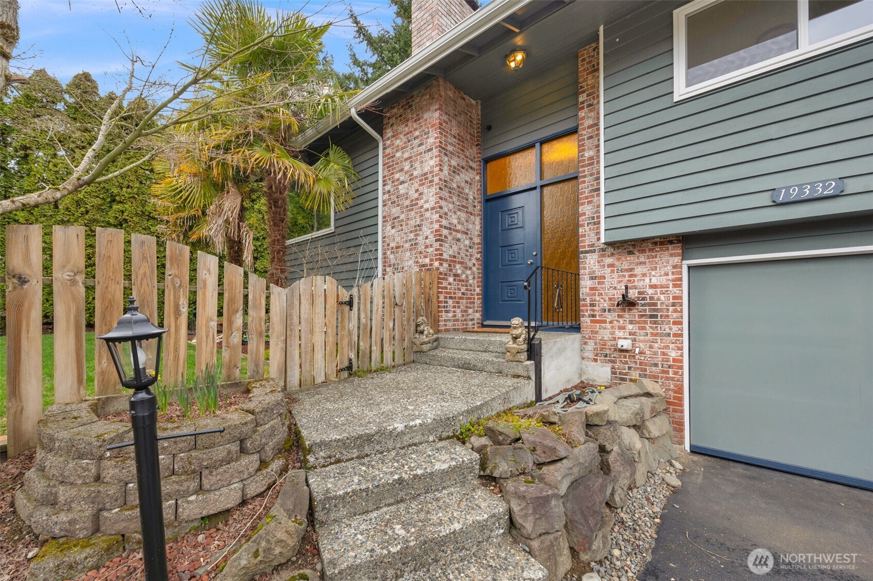 19332 53rd Avenue NE, Lake Forest Park, WA 98155