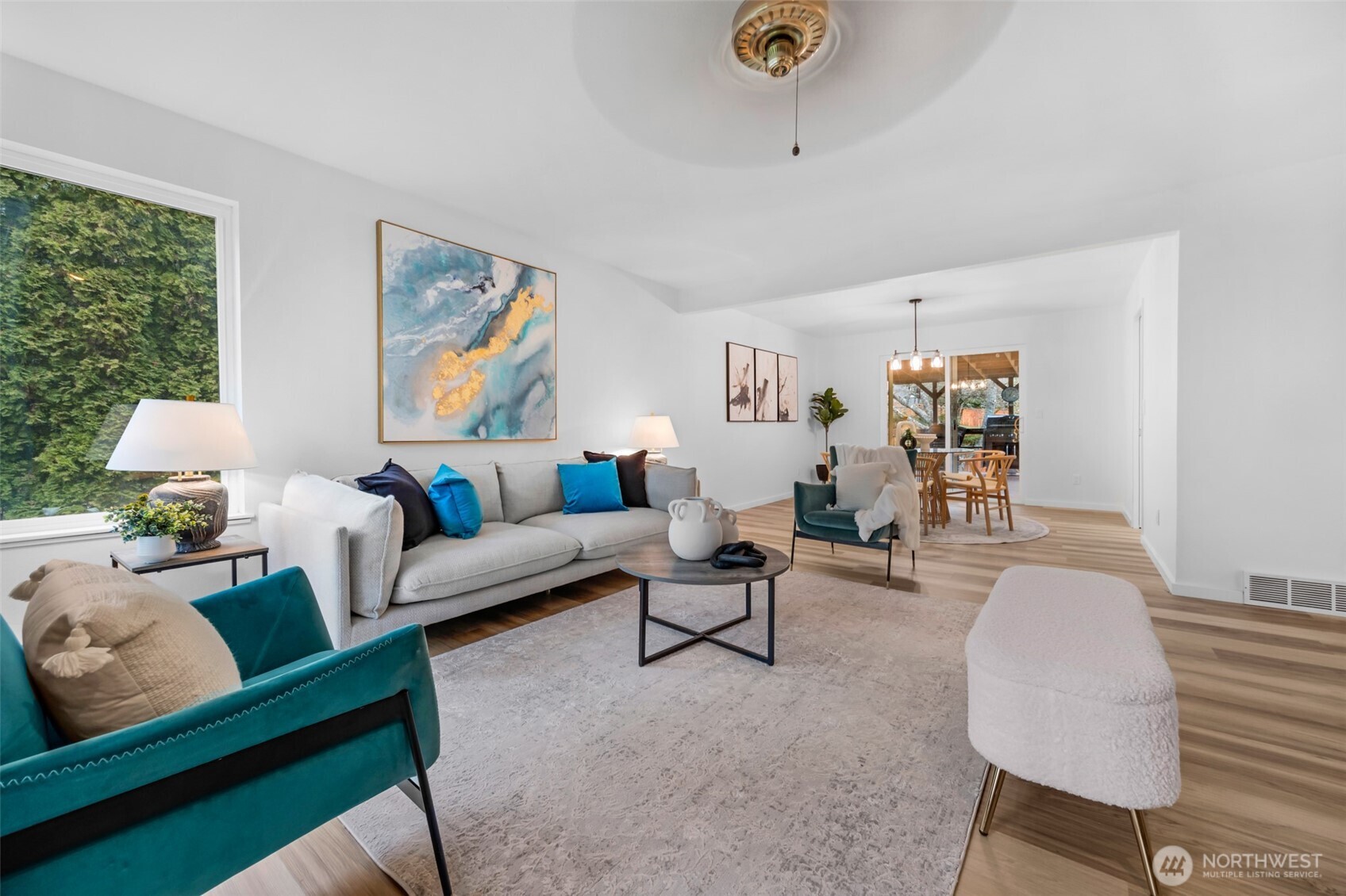 19332 53rd Avenue NE, Lake Forest Park, WA 98155