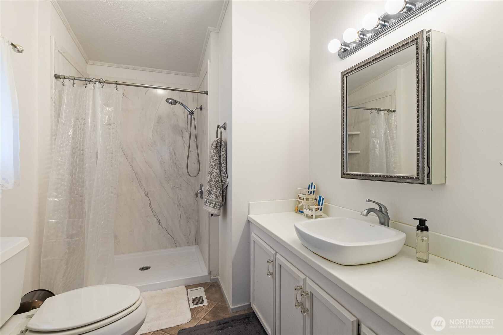 2350 Douglas Road #17, Ferndale, WA 98248