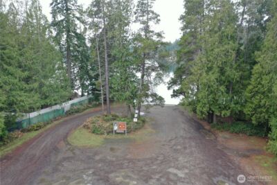 721 E Phillips Lake Loop Road , Shelton, WA 98584 - Photo 15