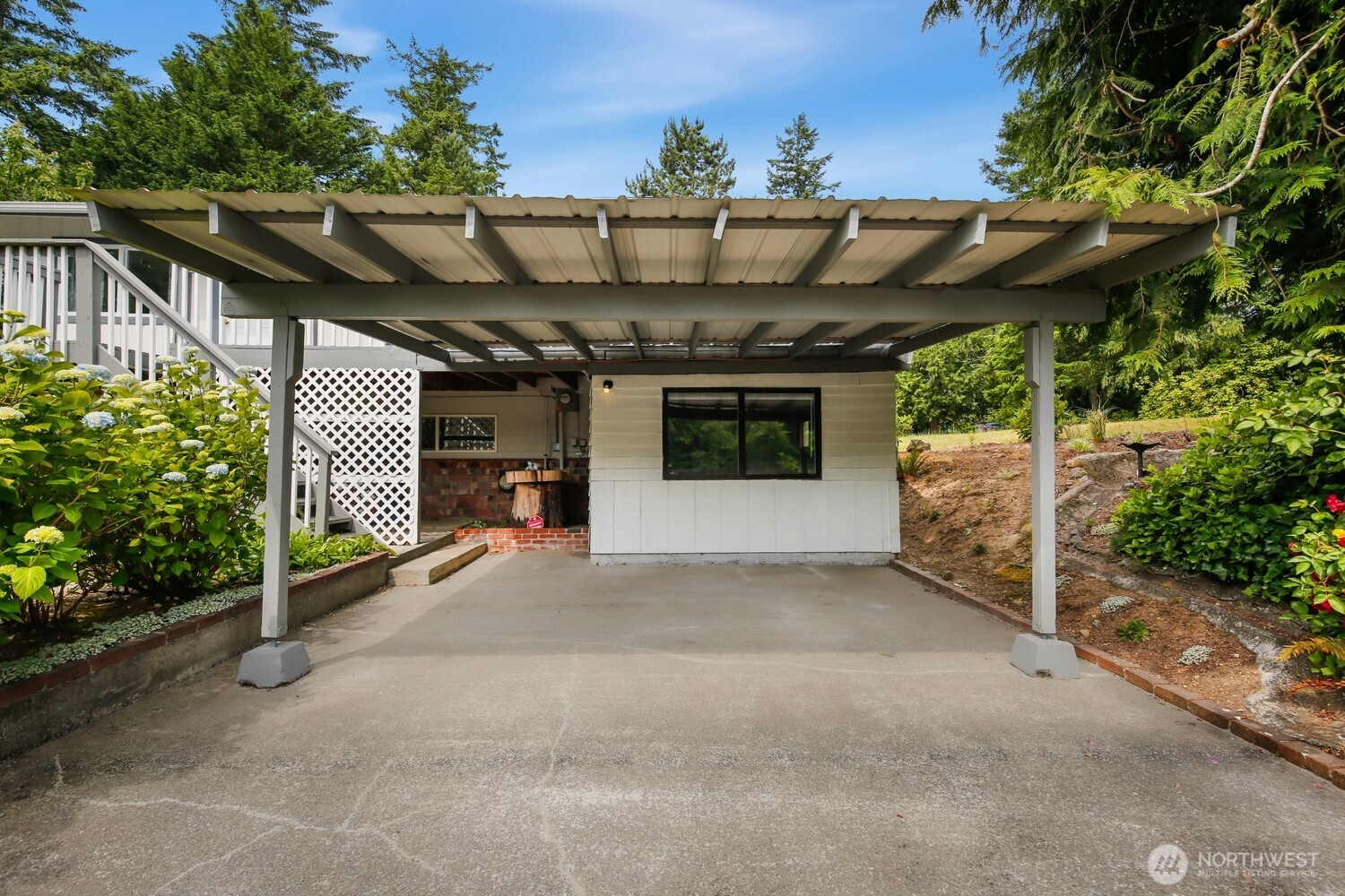 2670 SE Bielmeier Road , Port Orchard, WA 98367-8504