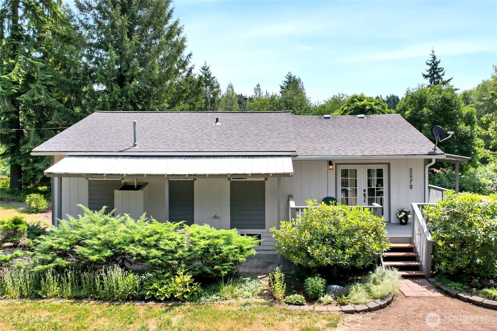 2670 SE Bielmeier Road , Port Orchard, WA 98367-8504