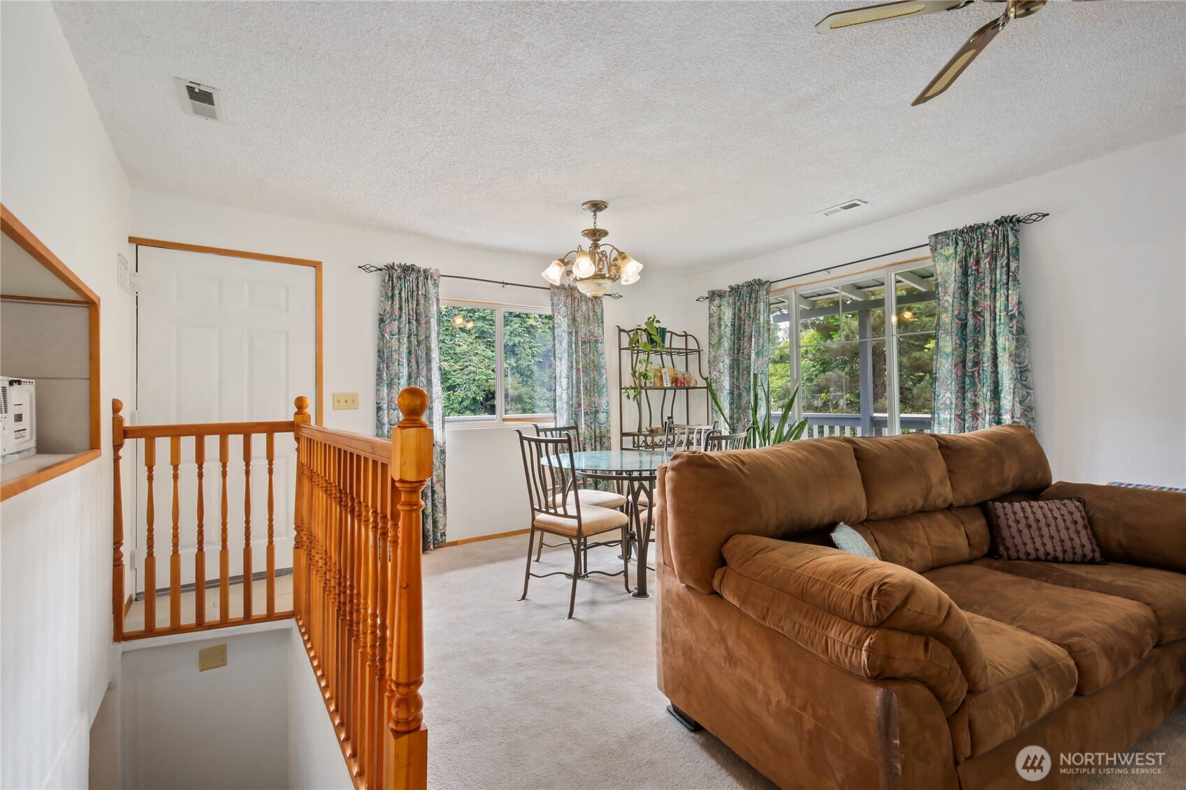 2670 SE Bielmeier Road , Port Orchard, WA 98367-8504