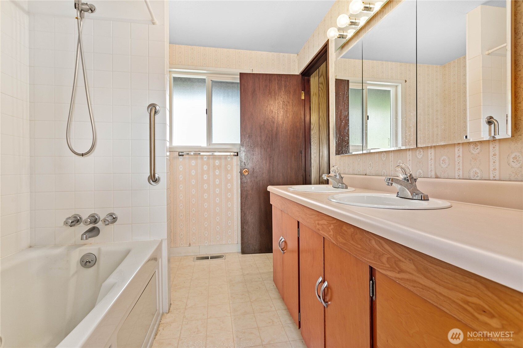 290 Prince Avenue , Bellingham, WA 98226