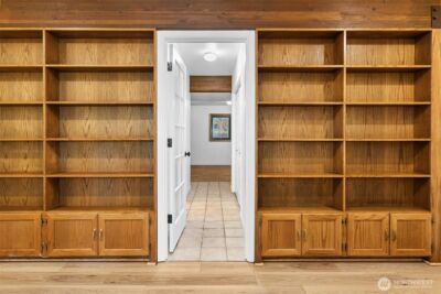 18901 61 Avenue NE, Kenmore, WA 98028 - Photo 19