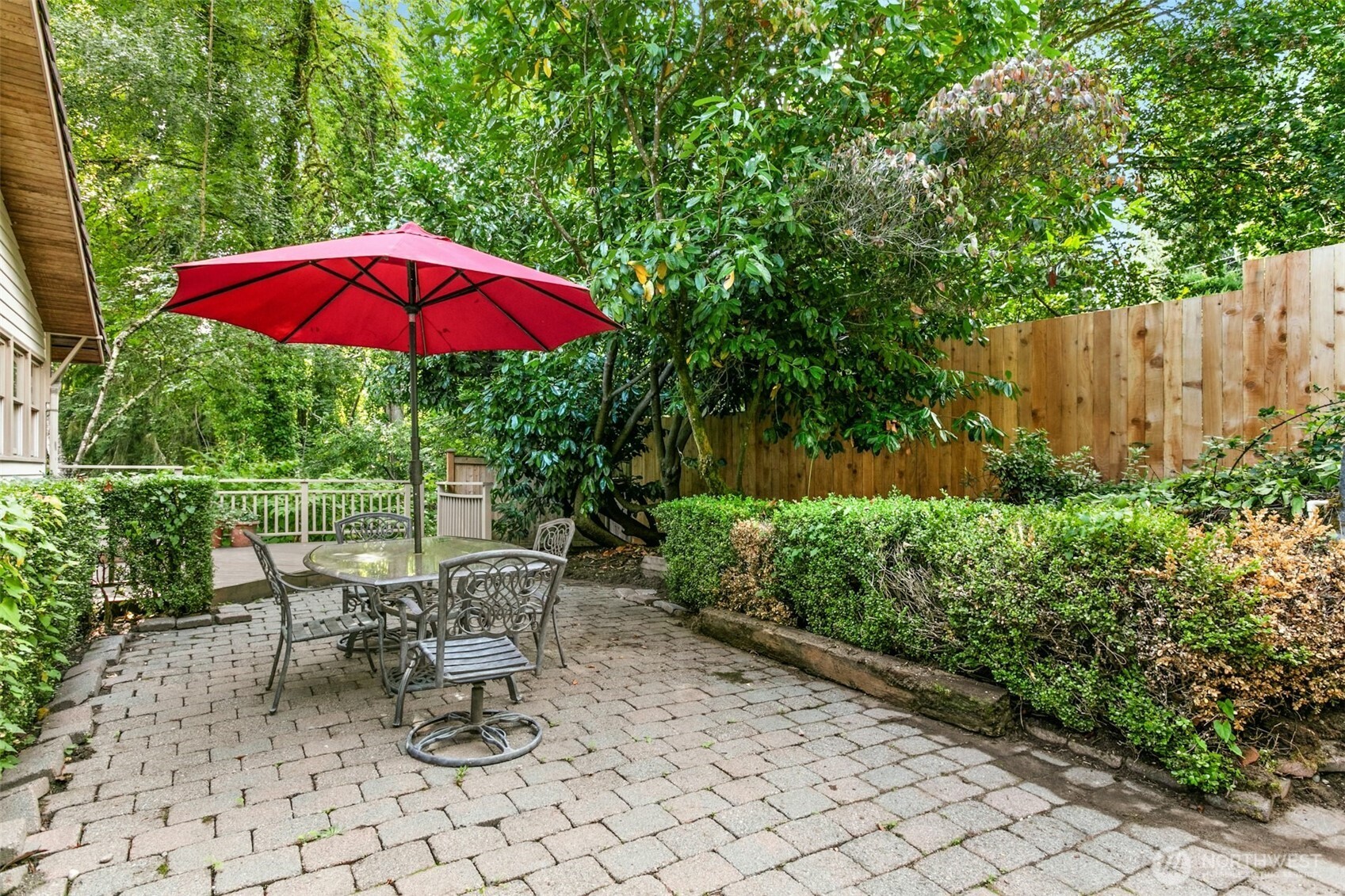 18901 61 Avenue NE, Kenmore, WA 98028