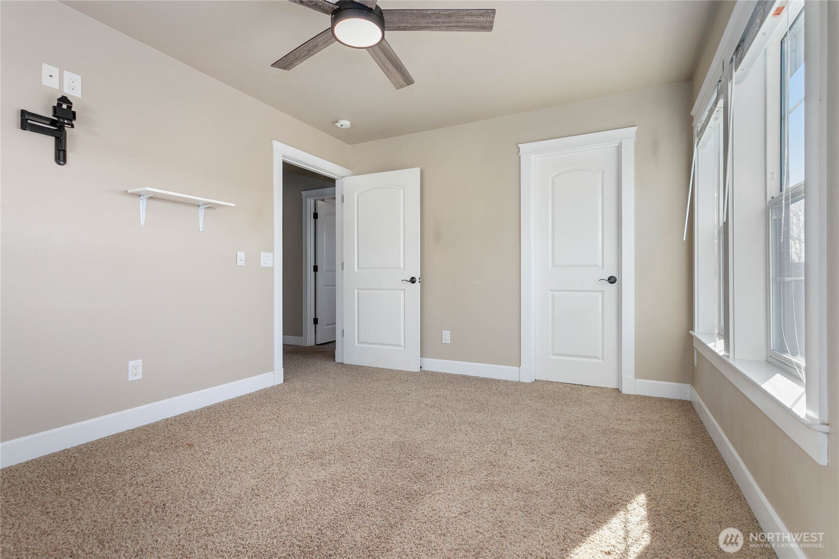 1580 Foxtail Street , Lynden, WA 98264