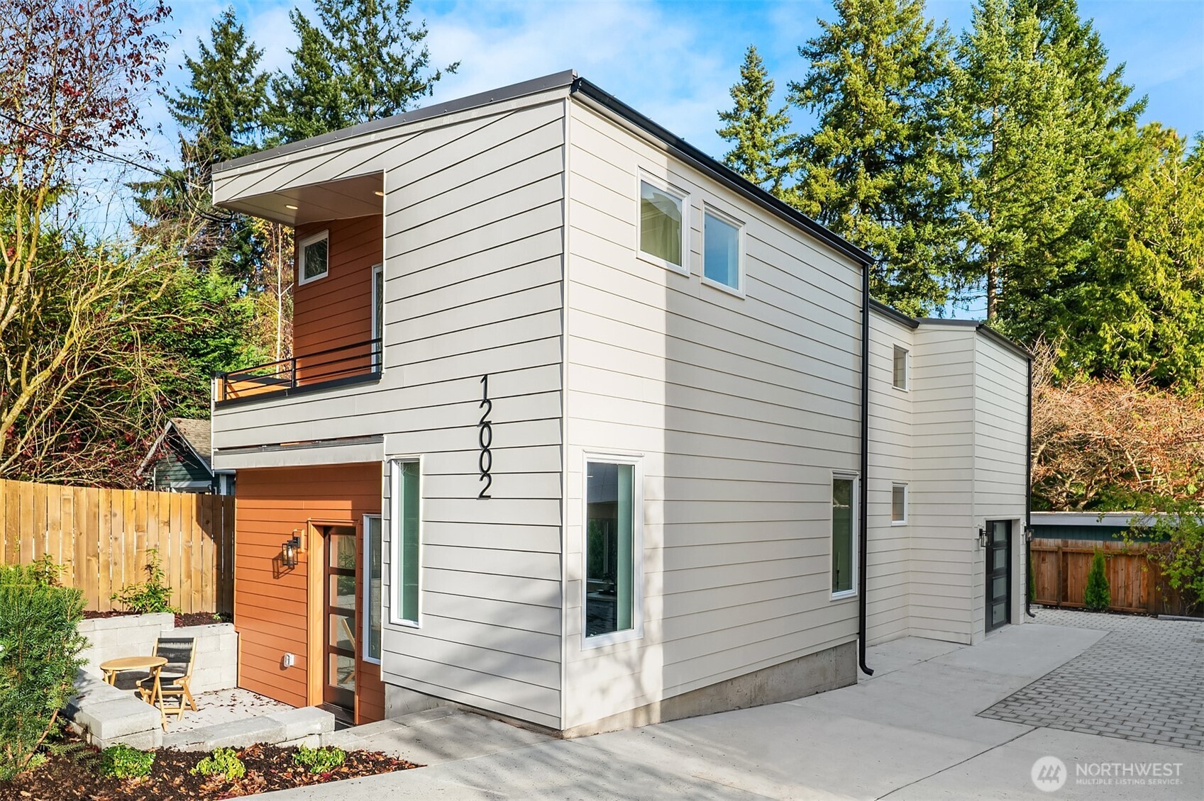 12002 20th Street NE #3, Seattle, WA 98125