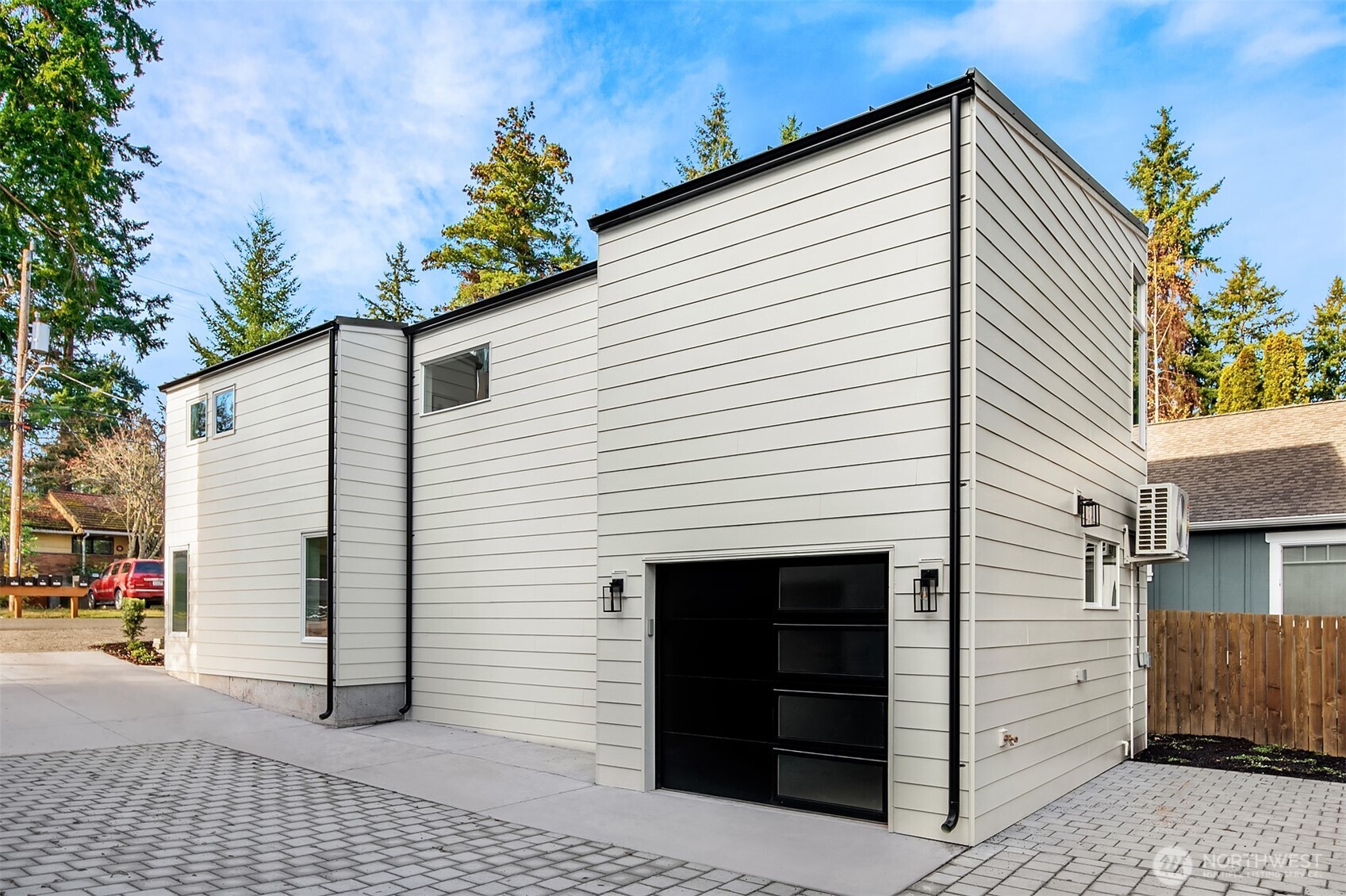 12002 20th Street NE #3, Seattle, WA 98125