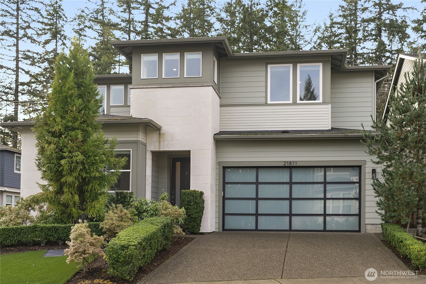 21811 SE 5th Place , Sammamish, WA 98074