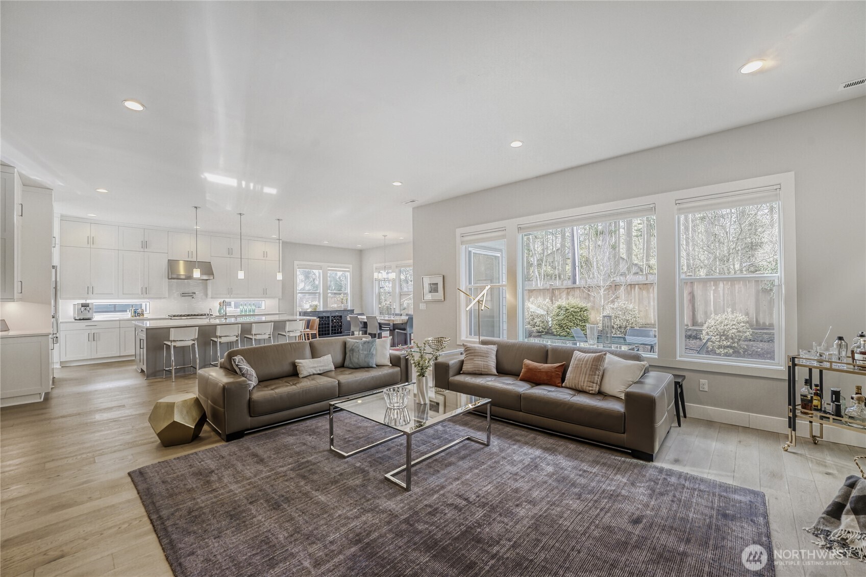 21811 SE 5th Place , Sammamish, WA 98074