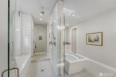 21811 SE 5th Place , Sammamish, WA 98074 - Photo 22