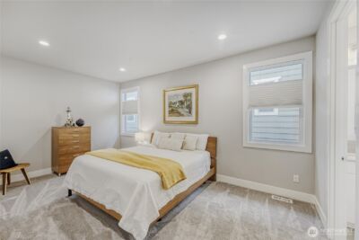 21811 SE 5th Place , Sammamish, WA 98074 - Photo 28