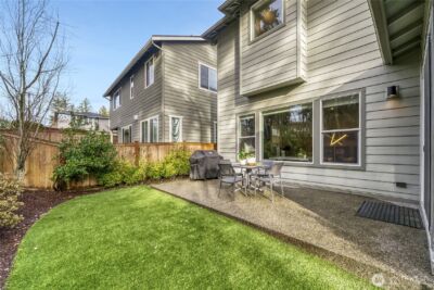 21811 SE 5th Place , Sammamish, WA 98074 - Photo 36