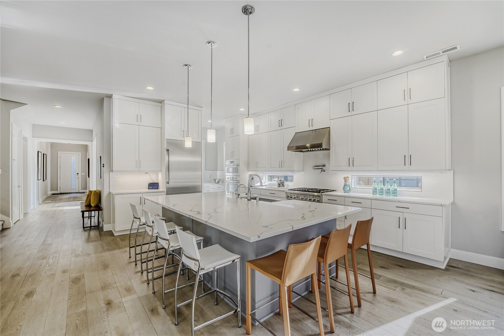 21811 SE 5th Place , Sammamish, WA 98074