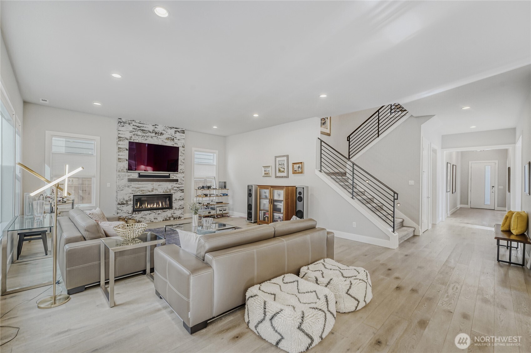 21811 SE 5th Place , Sammamish, WA 98074